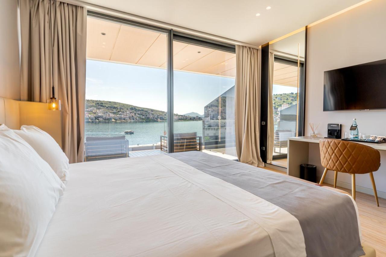 Yacht Premium Hotel Sarandë 外观 照片
