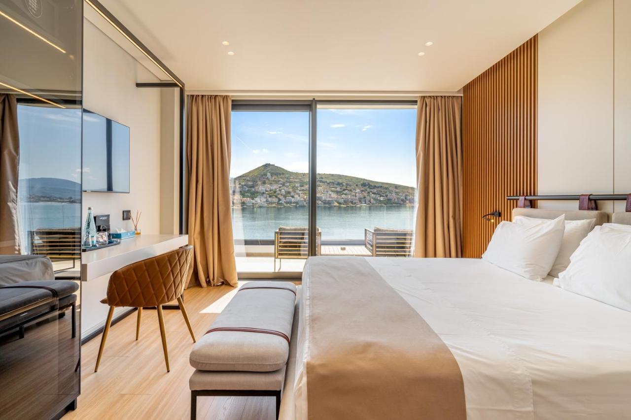 Yacht Premium Hotel Sarandë 外观 照片